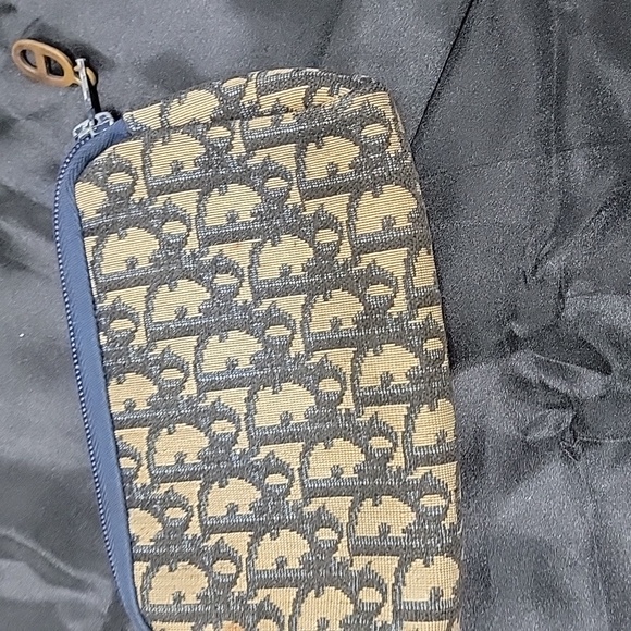 Authentic Dior trotter pouch - Picture 2 of 13